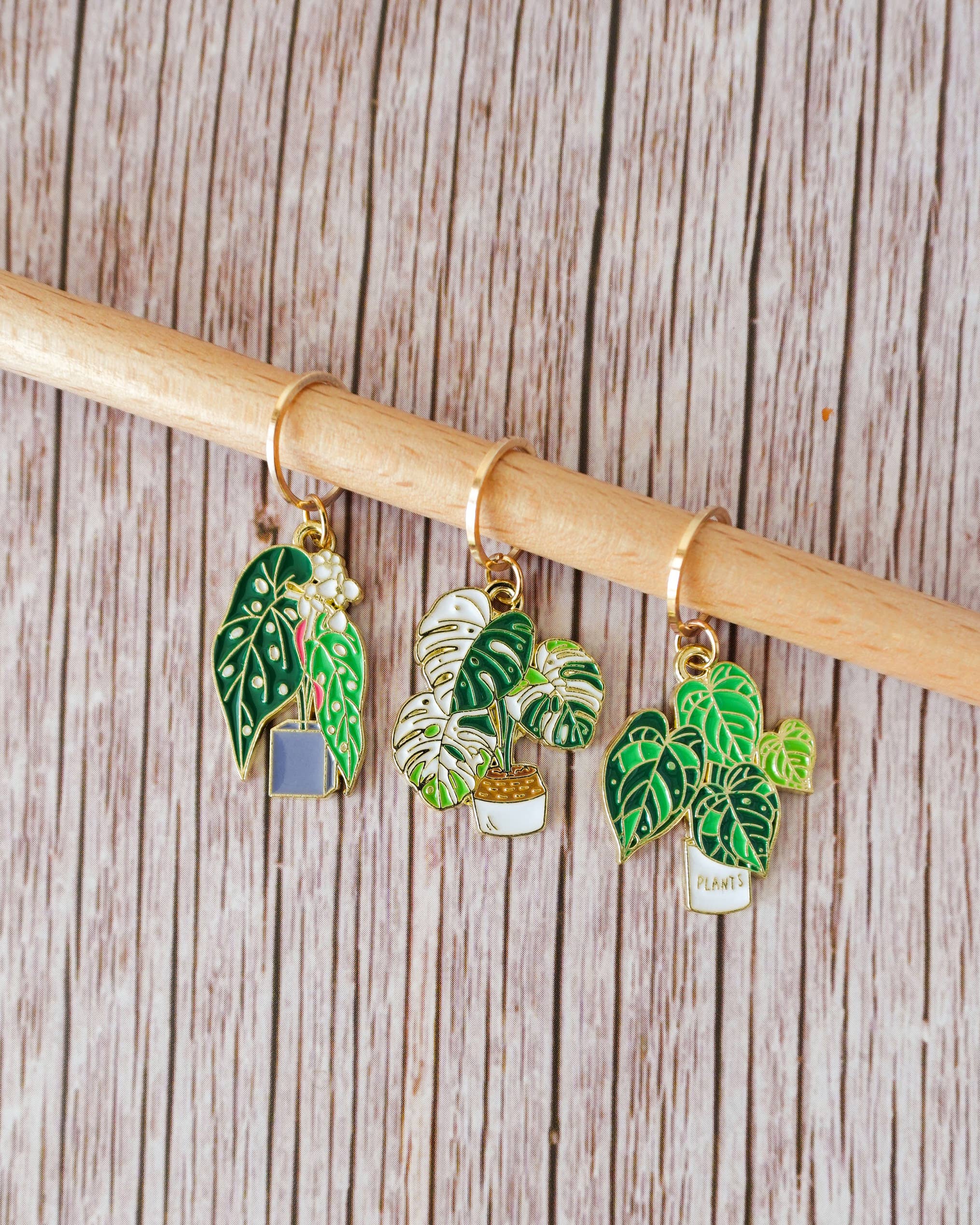 PRE ORDER: Monstera - stitchmarkers