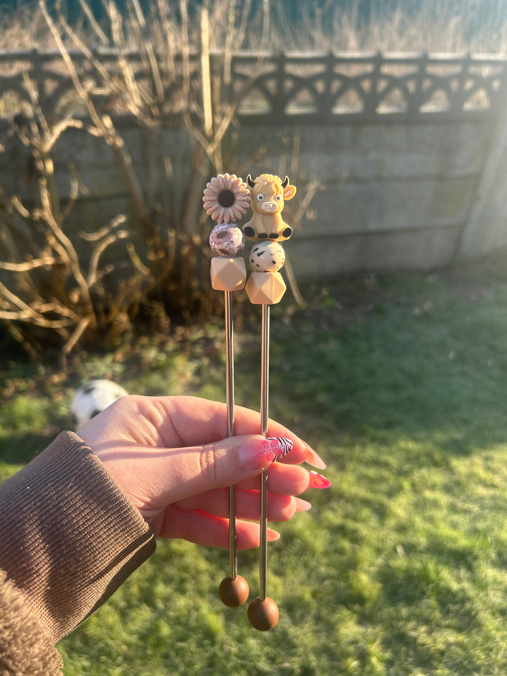 Magical farm brown - amigurumi sticks