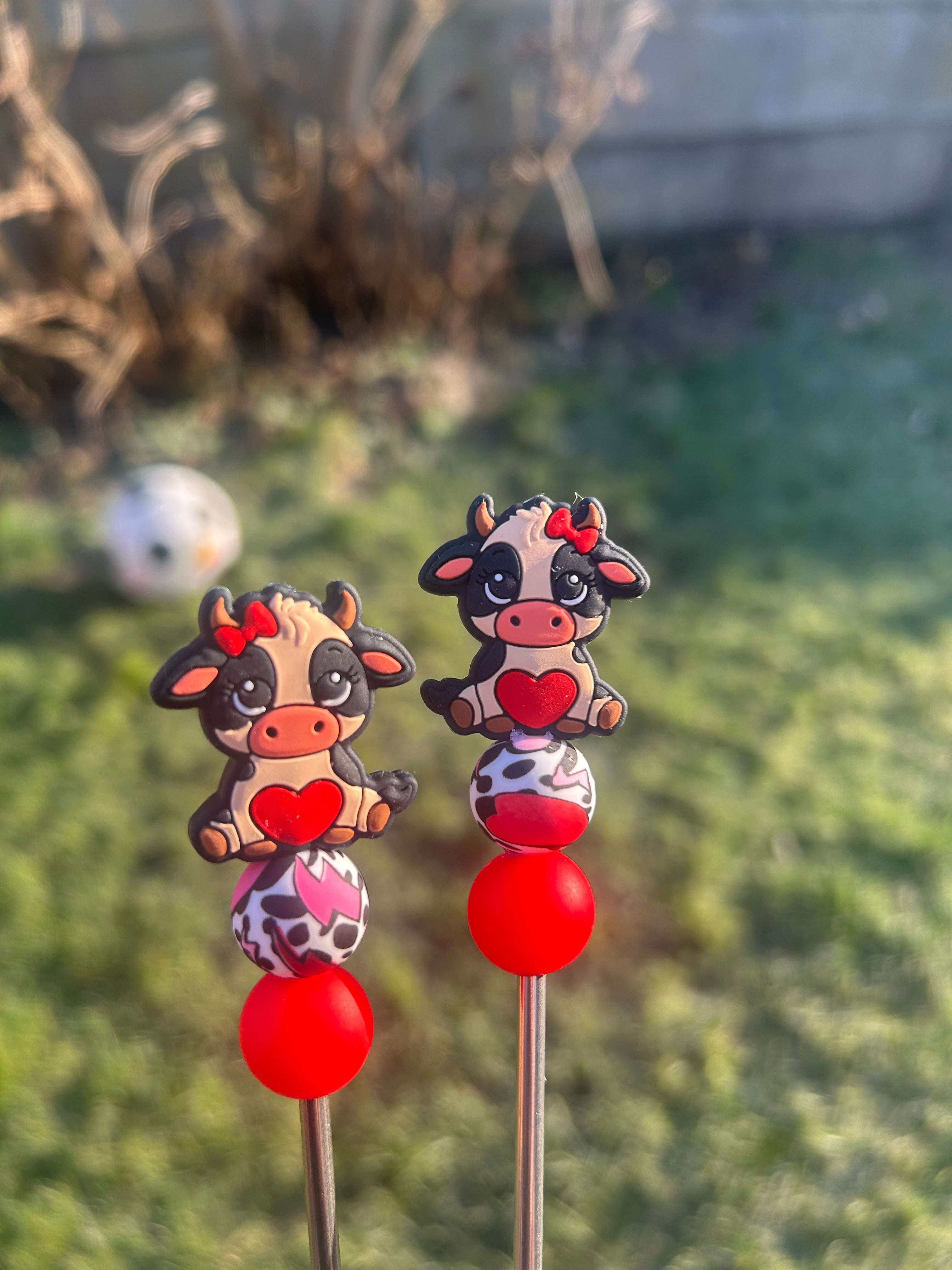 Love cow - amigurumi sticks