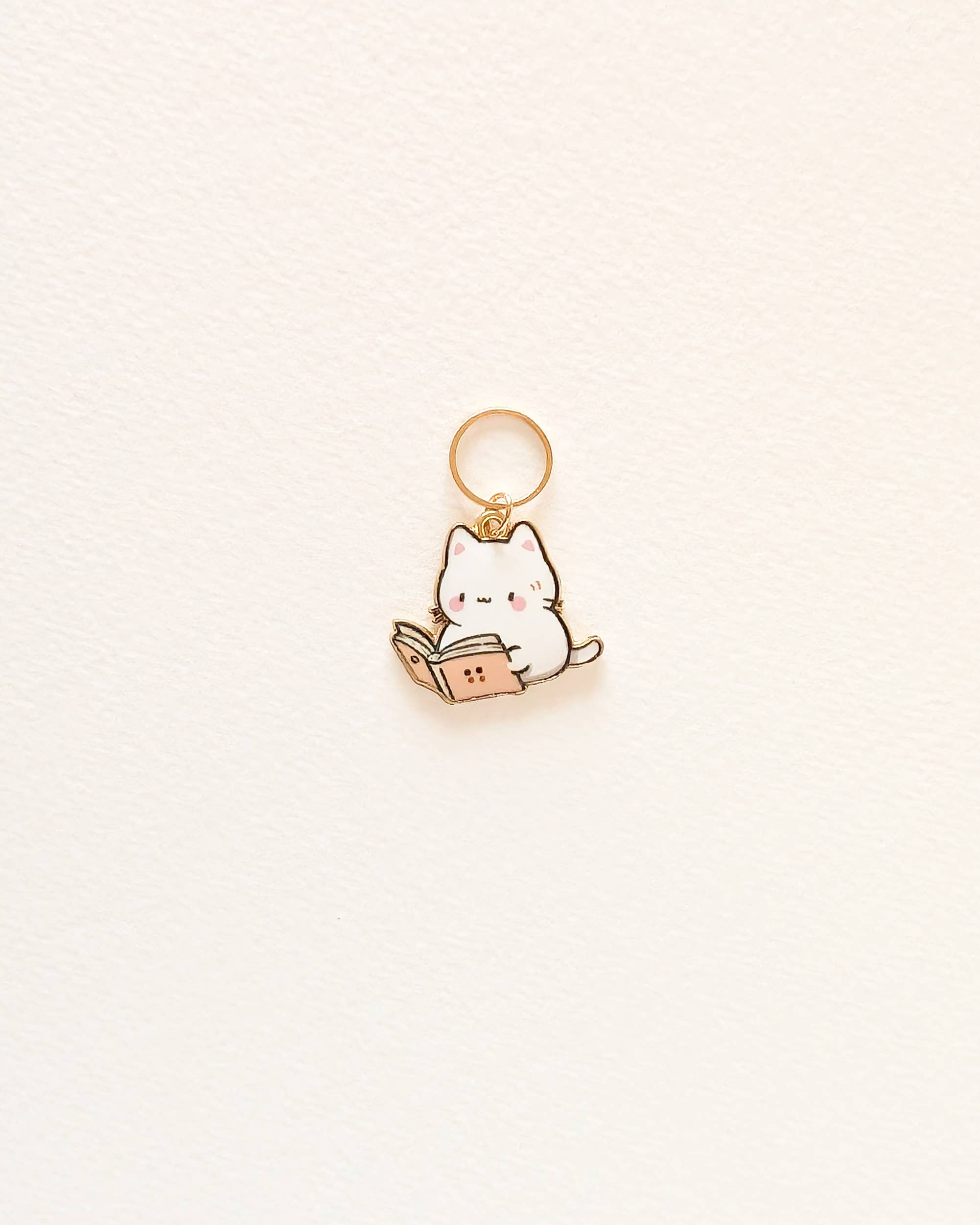 PRE ORDER: Little kitties - stitch markers