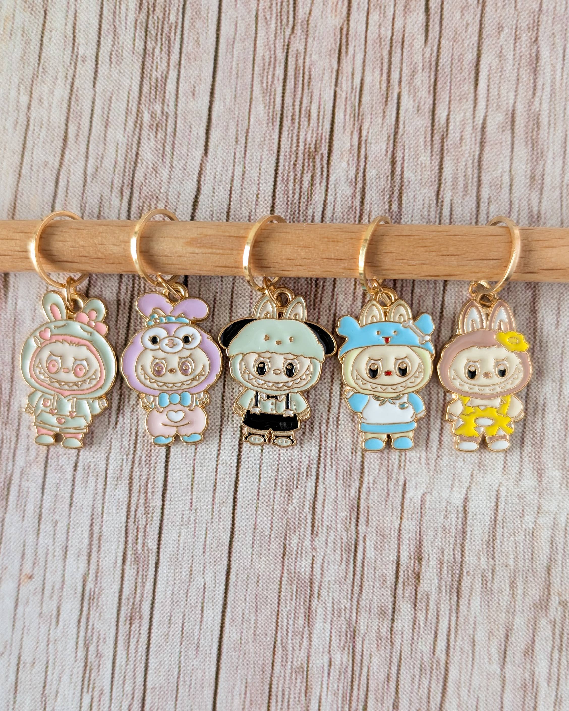 Labubu #2 - stitchmarkers