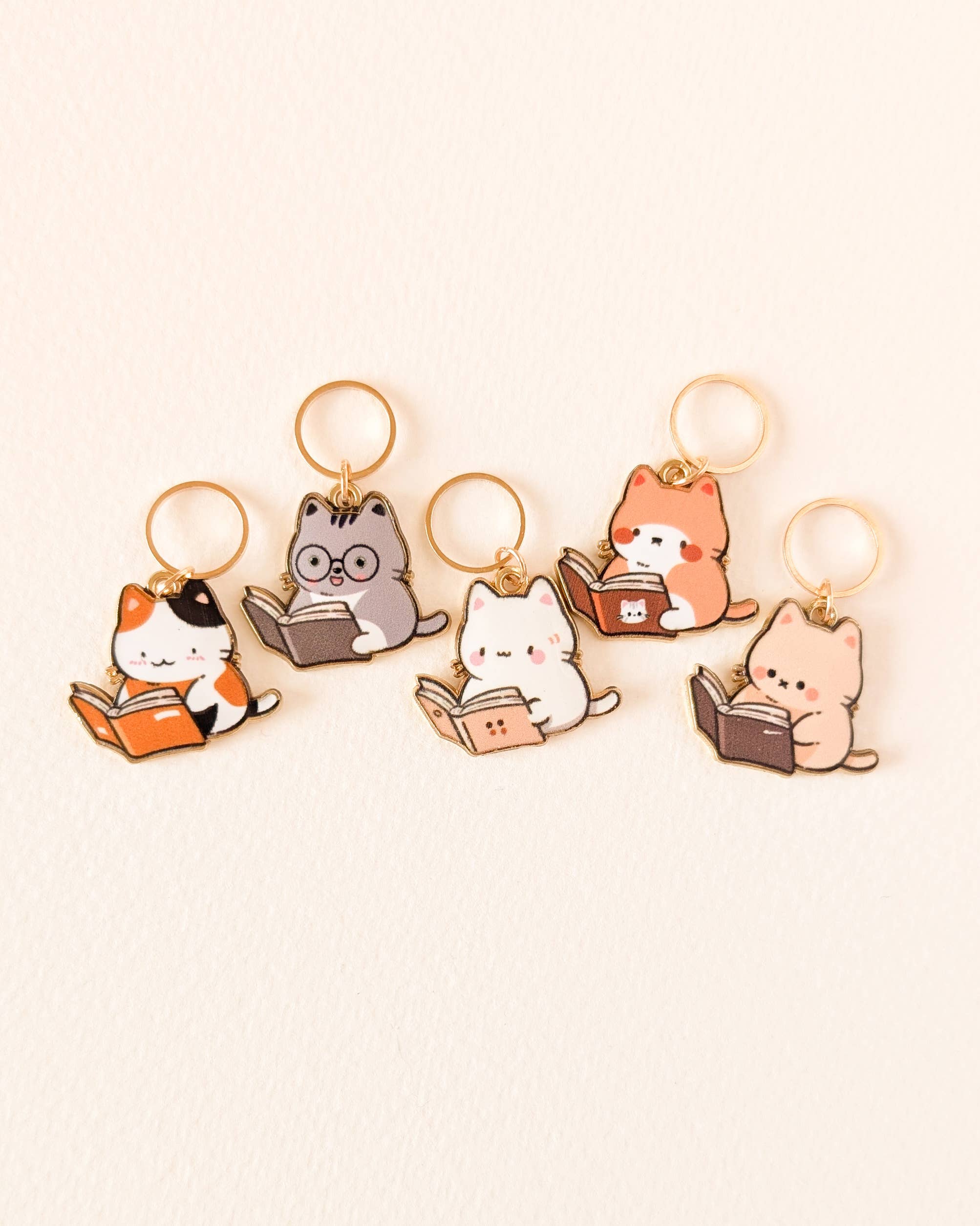 PRE ORDER: Little kitties - stitch markers