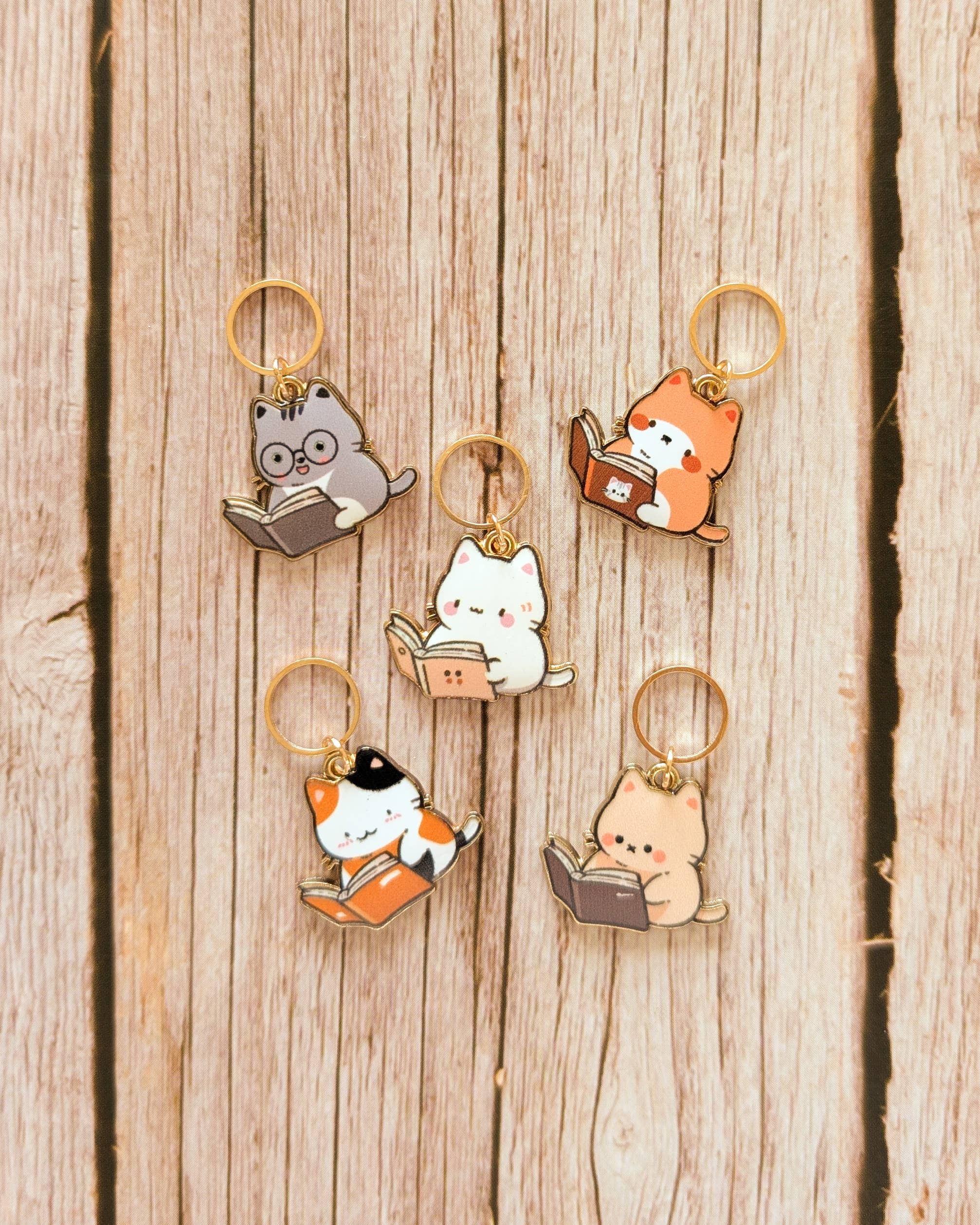 PRE ORDER: Little kitties - stitch markers