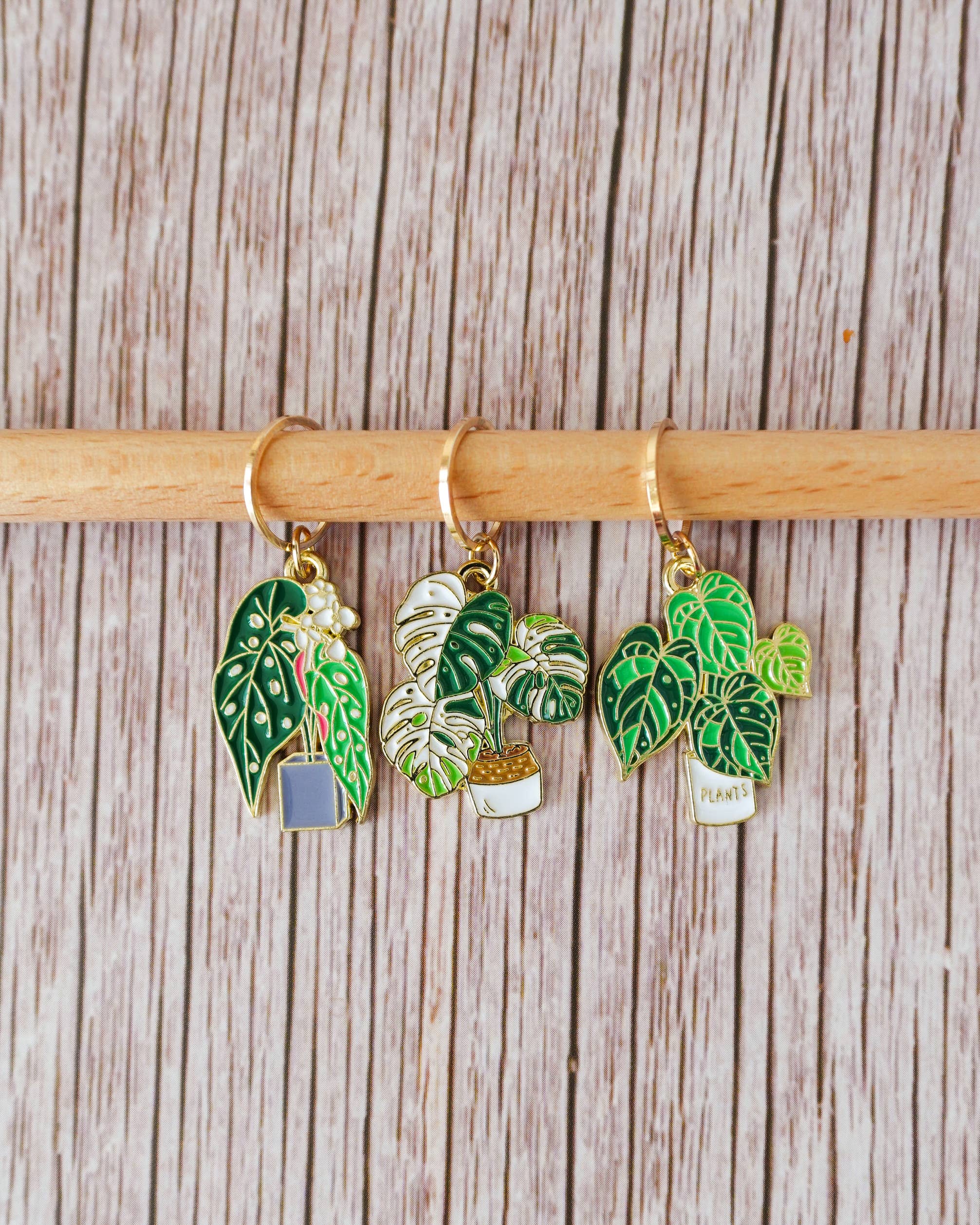 PRE ORDER: Monstera - stitchmarkers