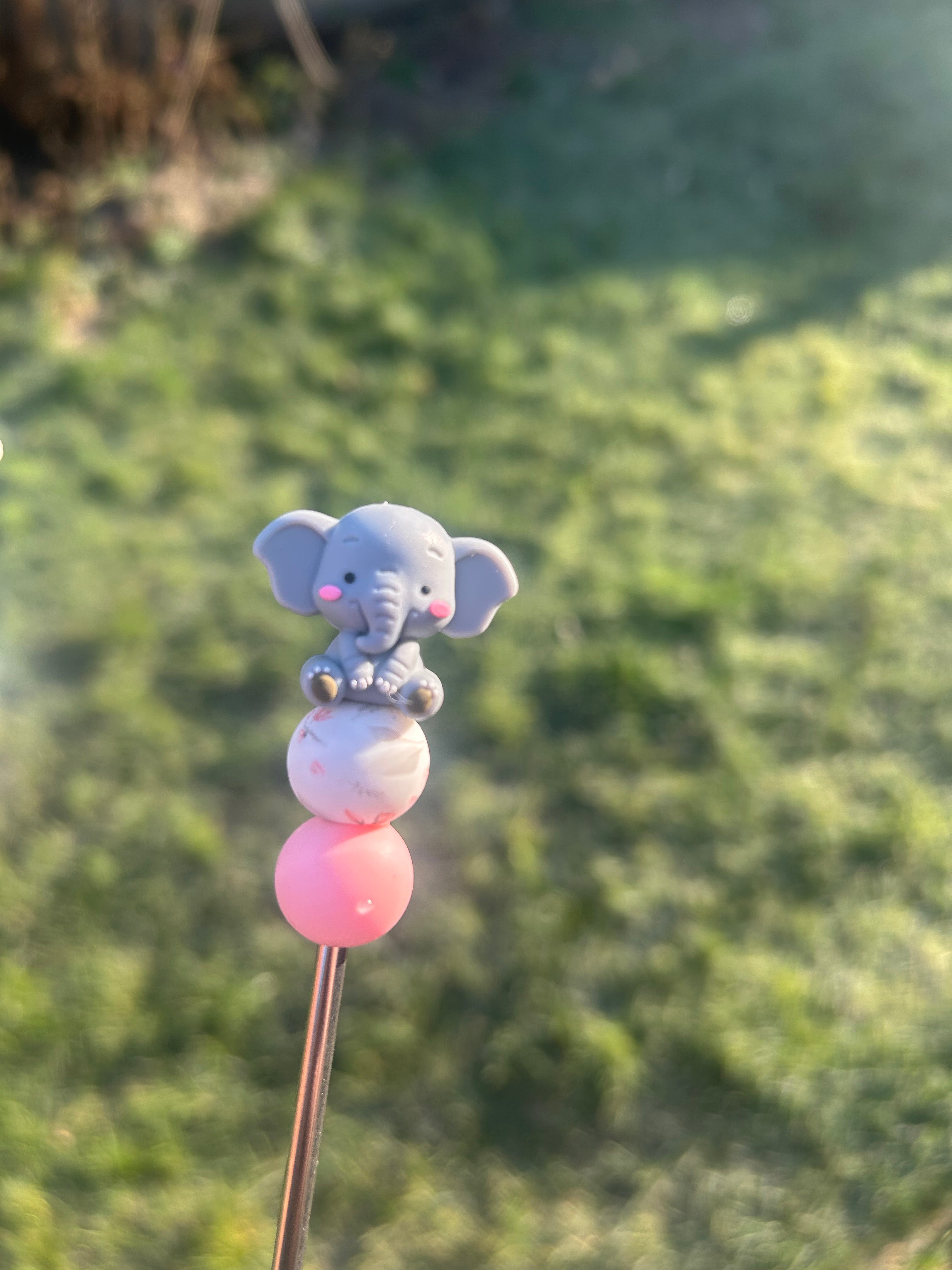 Elephant dream - amigurumi sticks