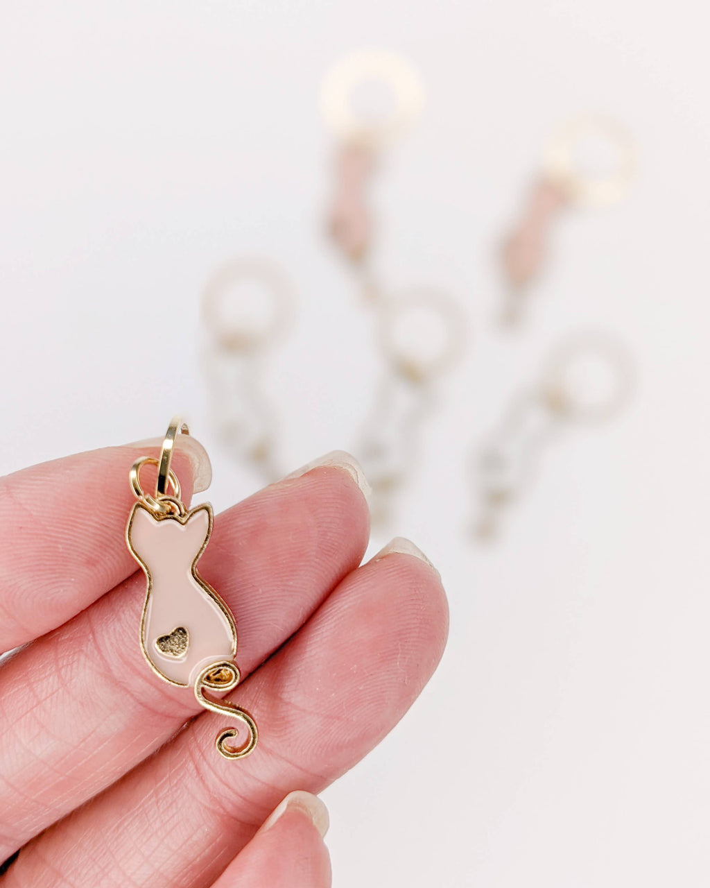 Cats heart - stitchmarkers