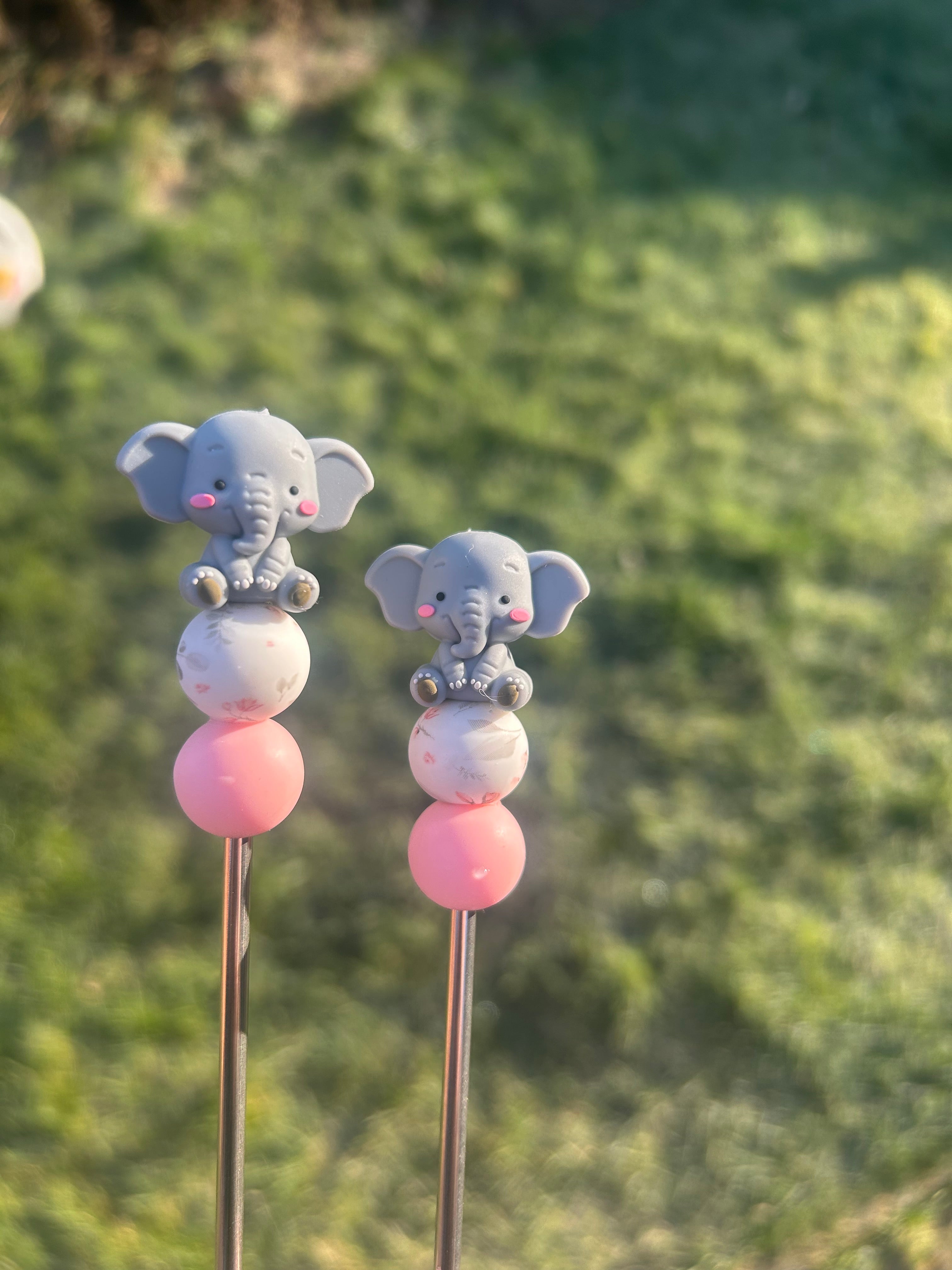 Elephant dream - amigurumi sticks