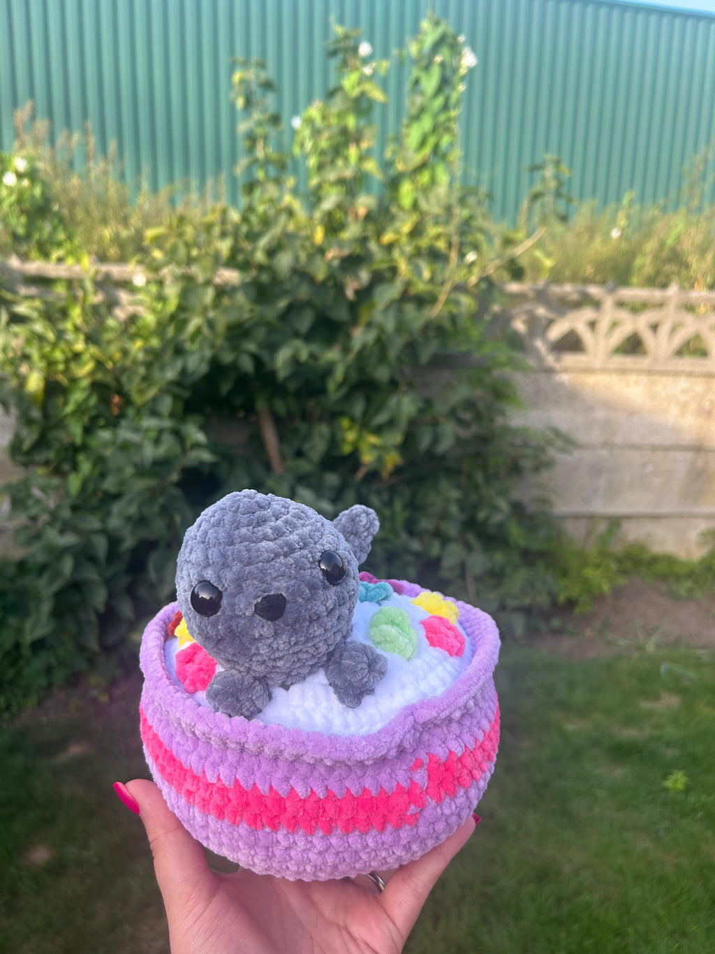 Seal cornflakes bowl