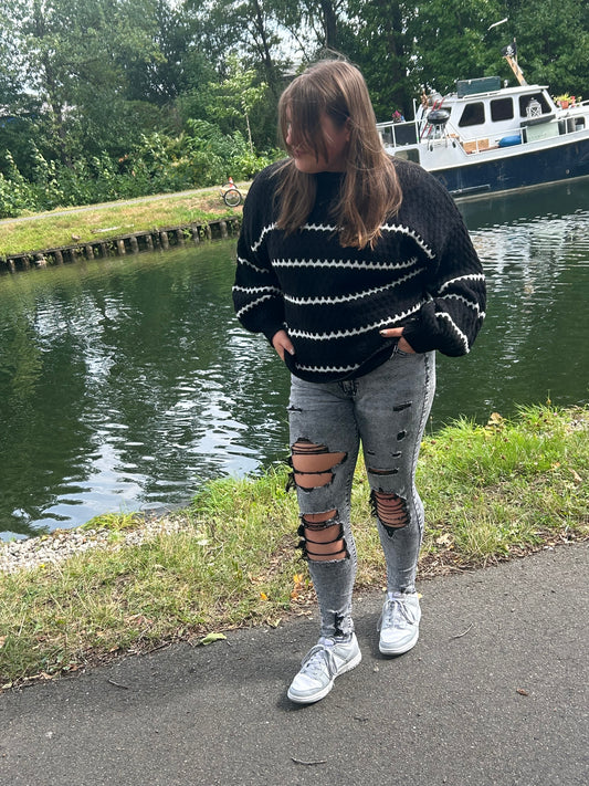 Cocoon sweater black