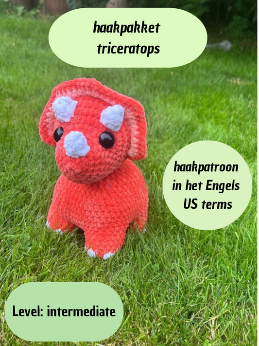 Crochet kit triceratops