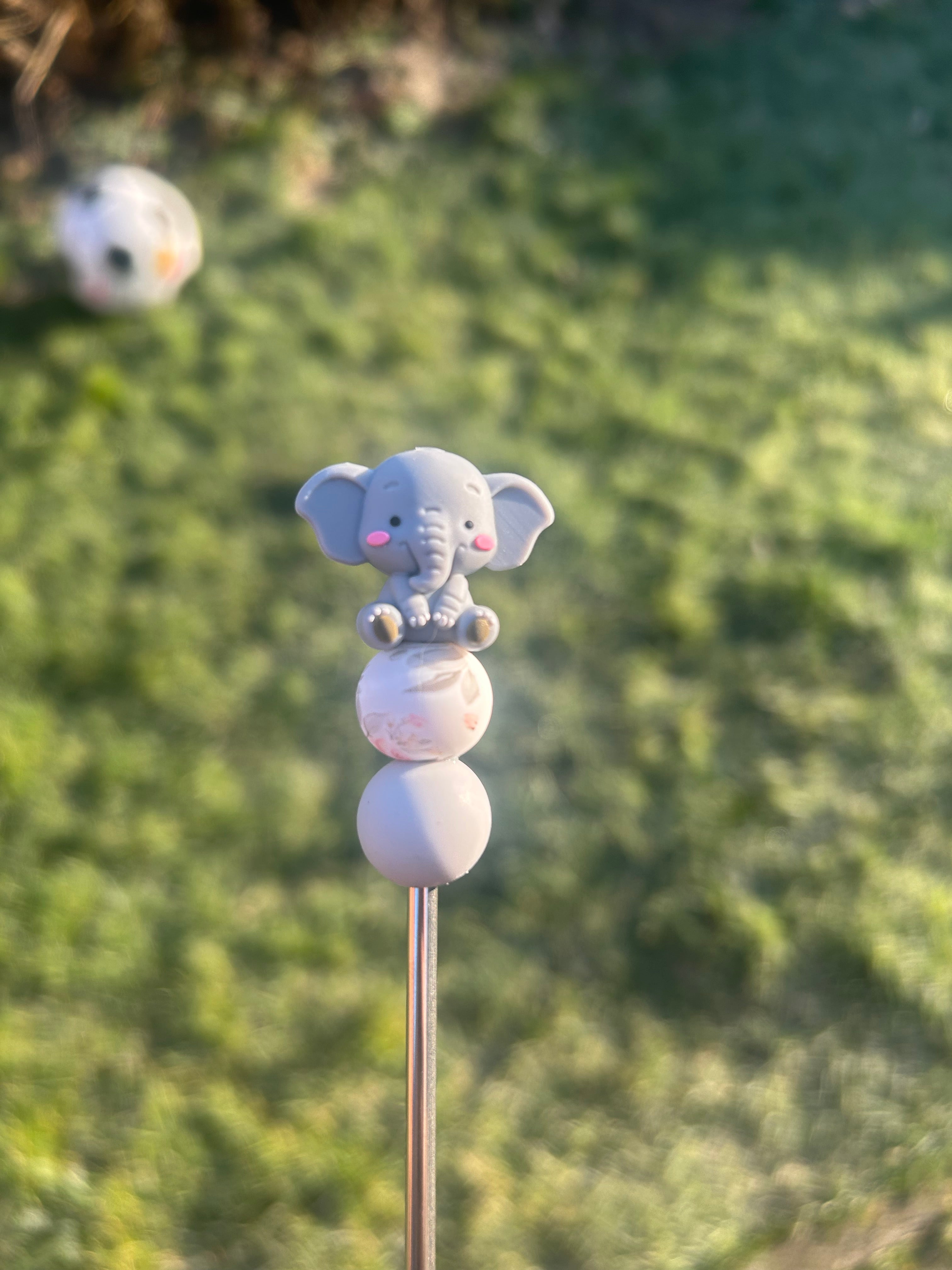 Elephant dream - amigurumi sticks