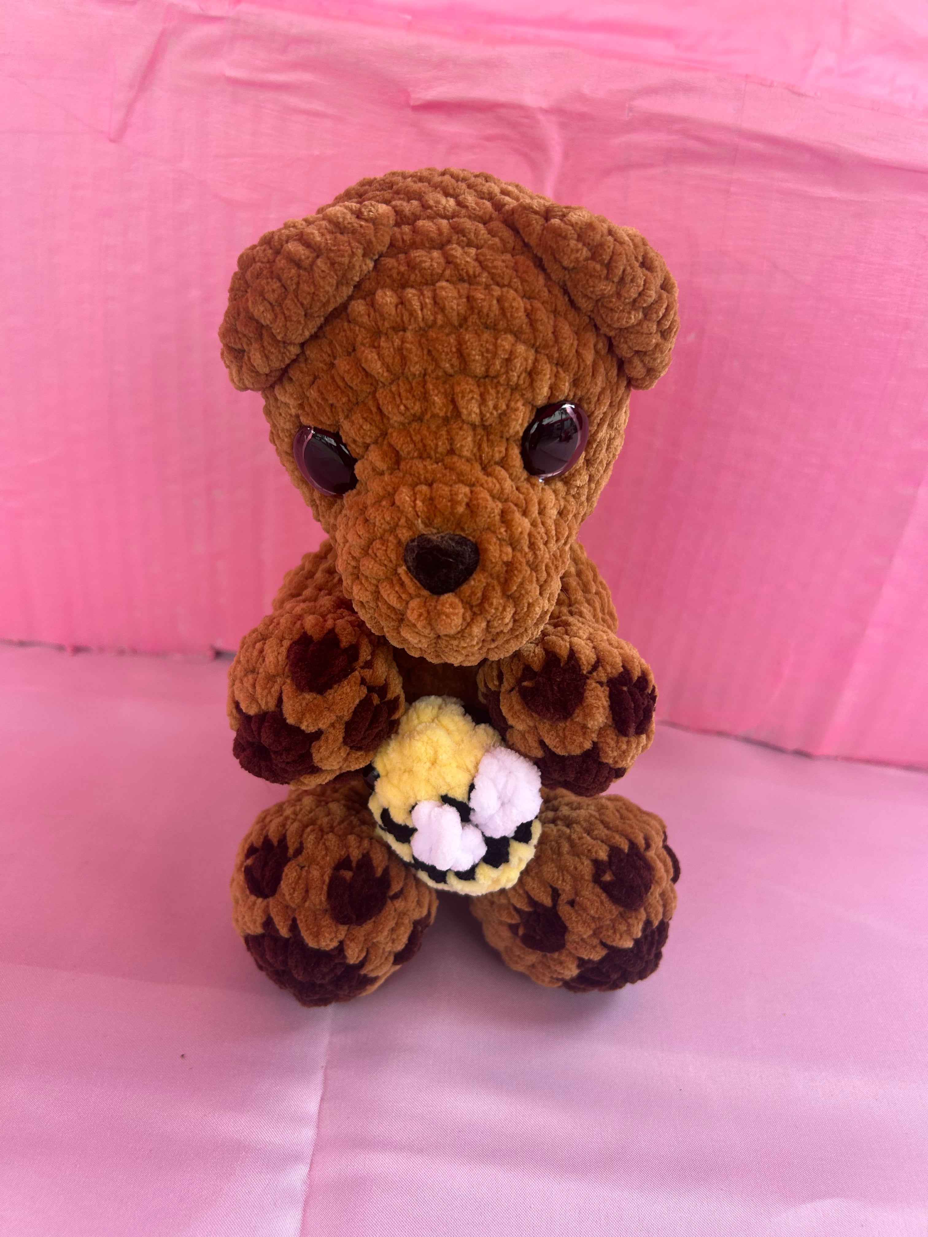Bear with a little bee